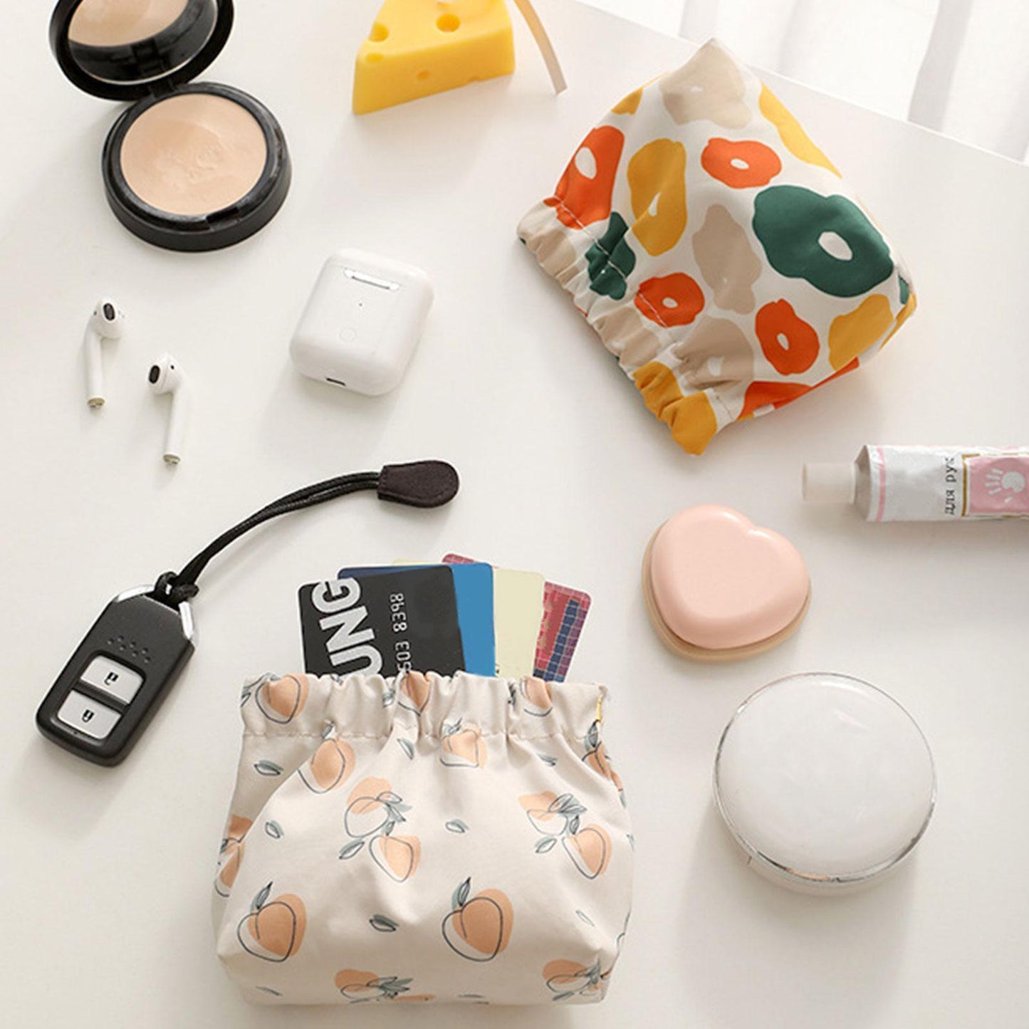 👝Automaattisesti sulkeutuva magneettinen minikantolaukku✨