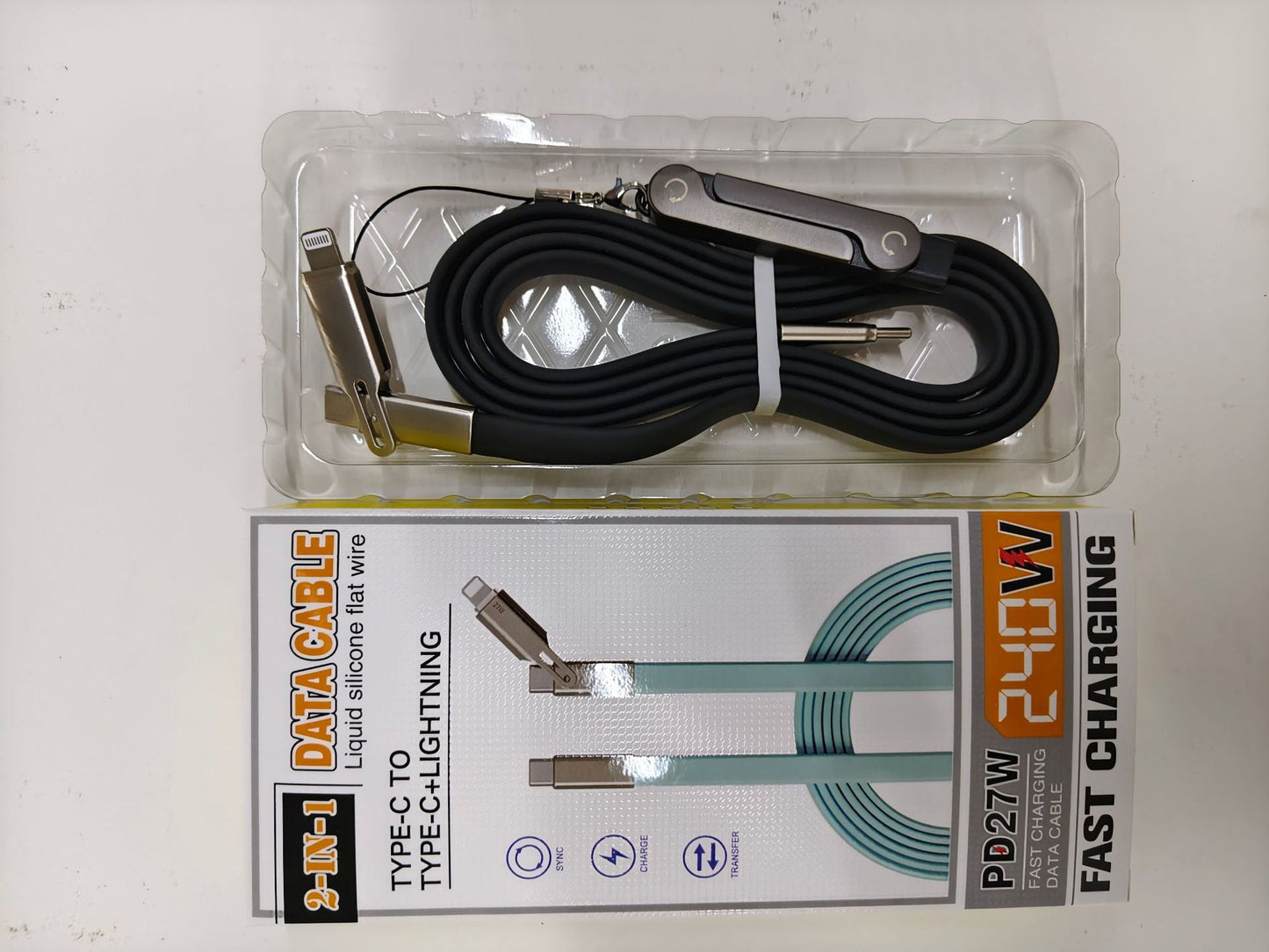 Chargeur rapide 240 W et support de téléphone pliable 2-en-1 : USB-C vers USB-C – Regardez des vidéos et chargez simultanément – Compatible iPhone 15-17, Huawei, Xiaomi, Honor