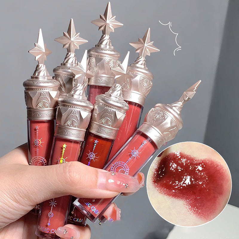 🪄Stellar Wand Lip Lacquer – Pitkäkestoinen nestemäinen huulipuna💋