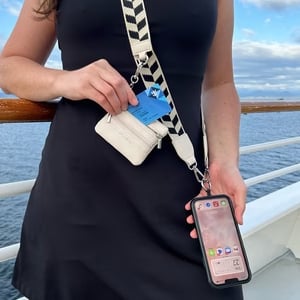 💖Phone-hihna, jossa on vetoketjullinen pussi
