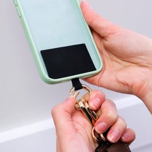 💖Phone-hihna, jossa on vetoketjullinen pussi