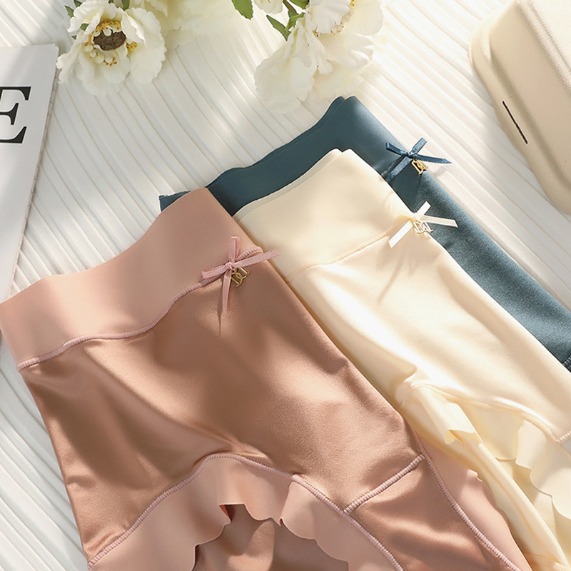 ( 🎁 2025 uudenvuoden kuuma myynti 70% pois🎁) Pay1 Get 2 (3pack) Premium Satin Antibakteerinen Ice Silk Kosteutta imevät pikkuhousut