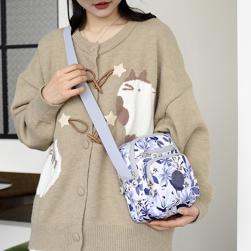✨50 % alennus - Tyylikäs kevyt laukku, jossa on useita lokeroita lisäsäilytystilaa varten👜